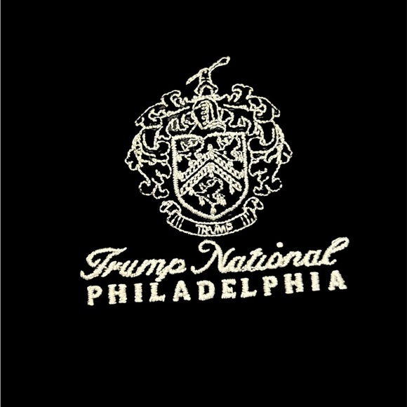 Greg Norman Black Women's Golf Skort with Trump National Philadelphia logo - Picture 4 of 5